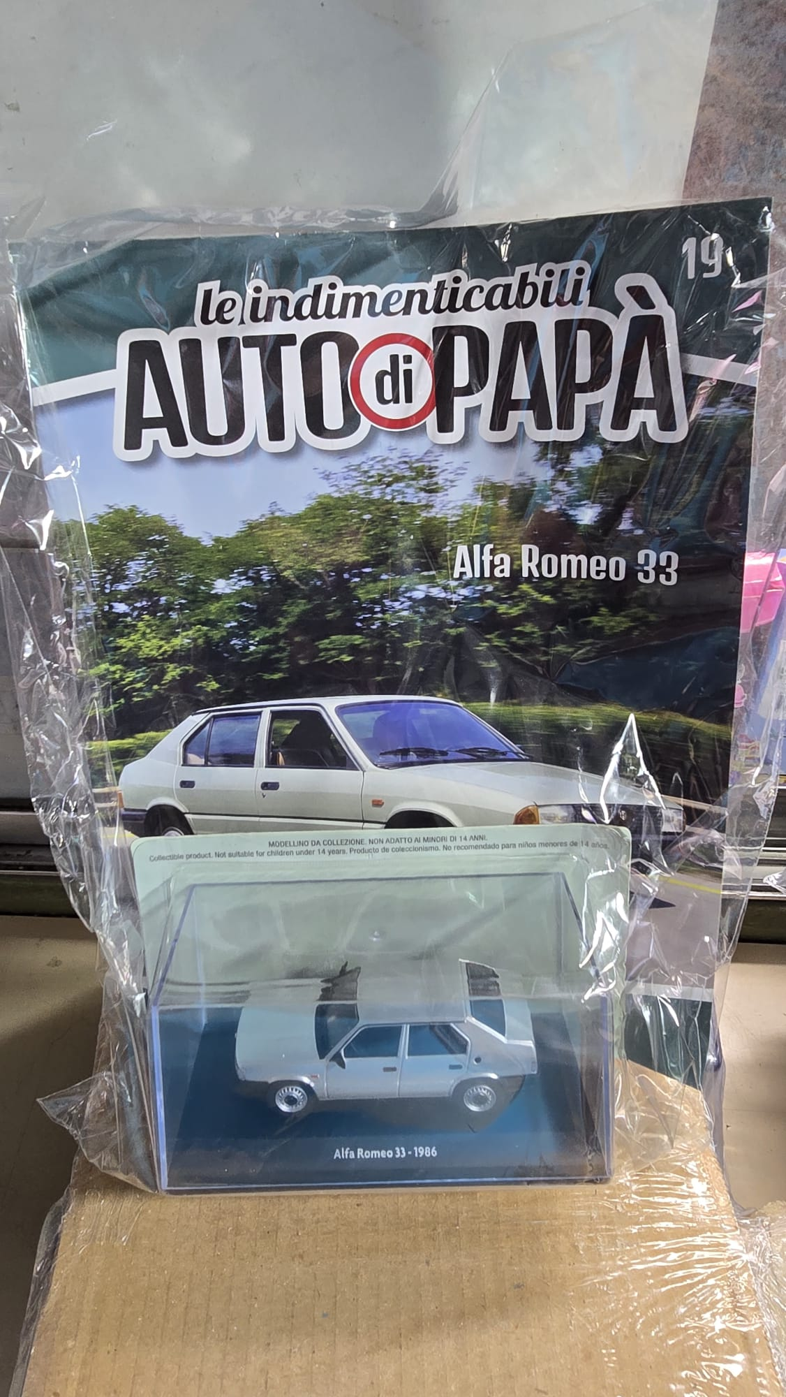 Le Indimenticabili Auto di Papà n 19 Alfa Romeo 33 1:43 modellino con fascicolo
