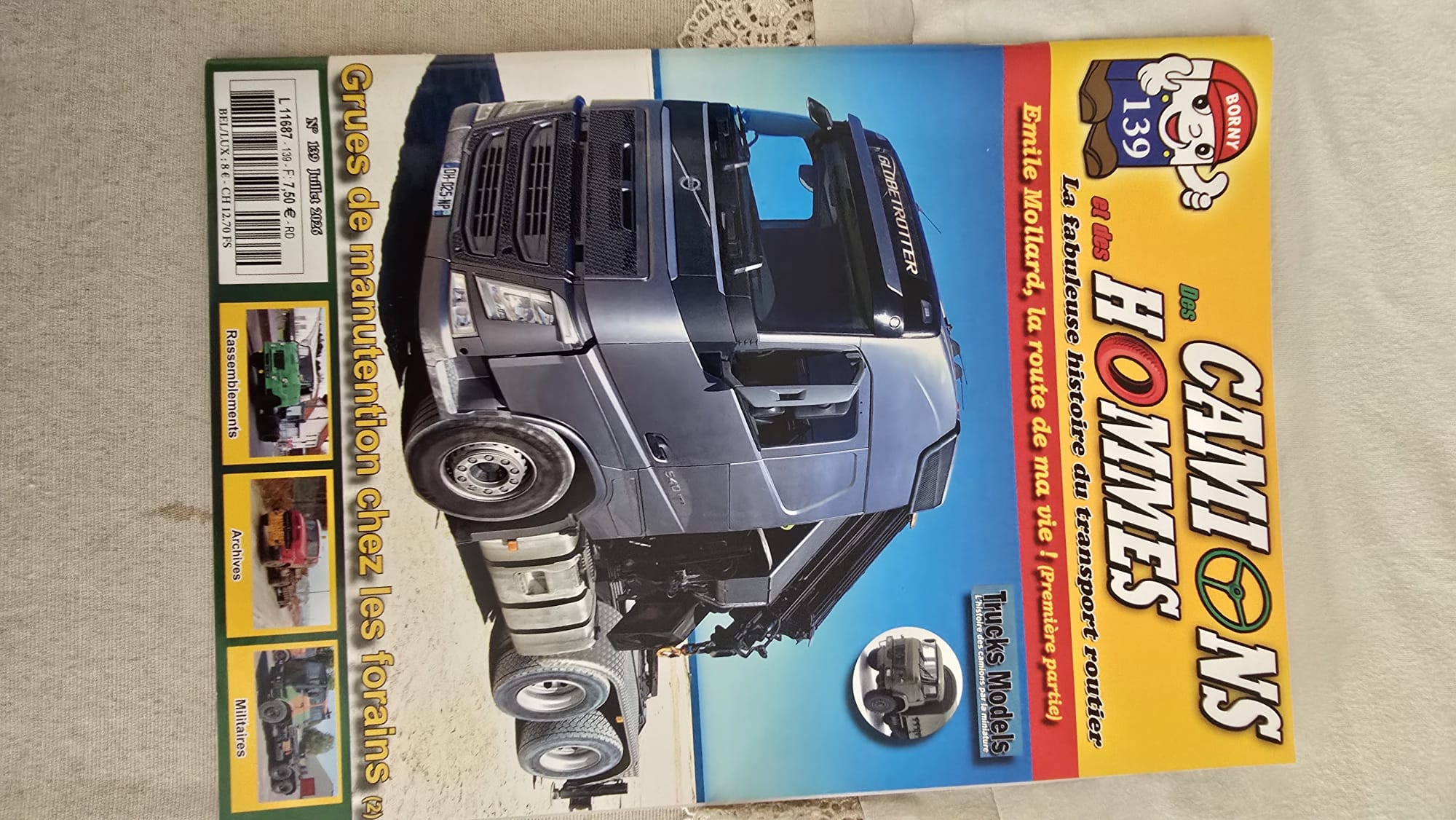 Rivista n 139 Camions & Hommes  con Modellino Volvo FH12 scala Sconosciuto