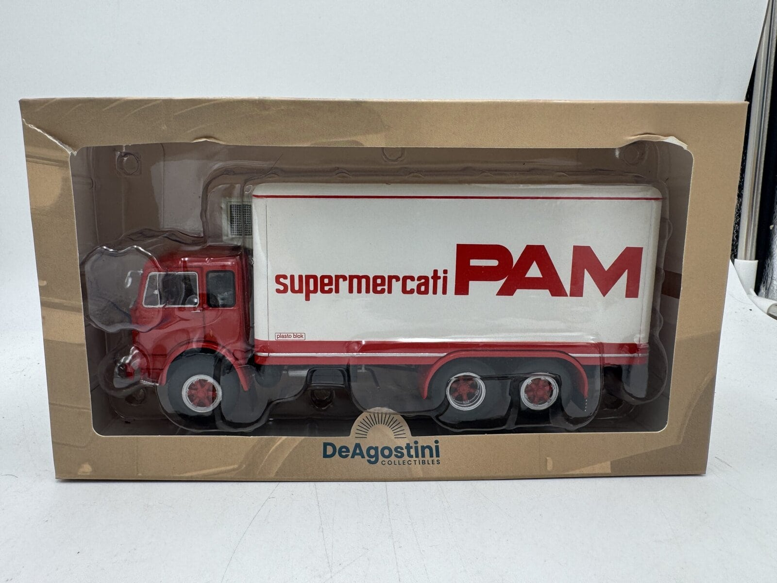 DeAgostini camion Supermercati PAM modellino scala 1:43